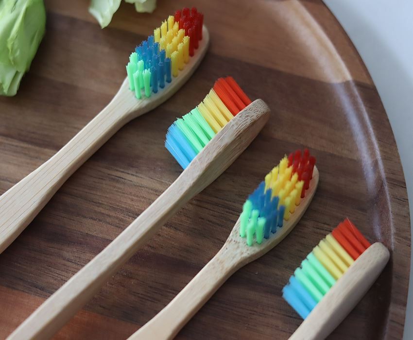 What Are The Benefits Of Bamboo Toothbrushes？